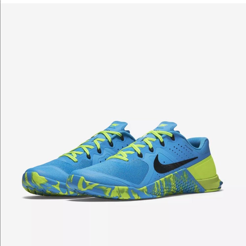 NWOT-Wmns Metcon 2 Amp “Blue Glow”
